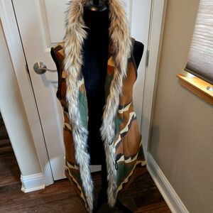 📌Tasha Polizzi Western fleece vest NWOT